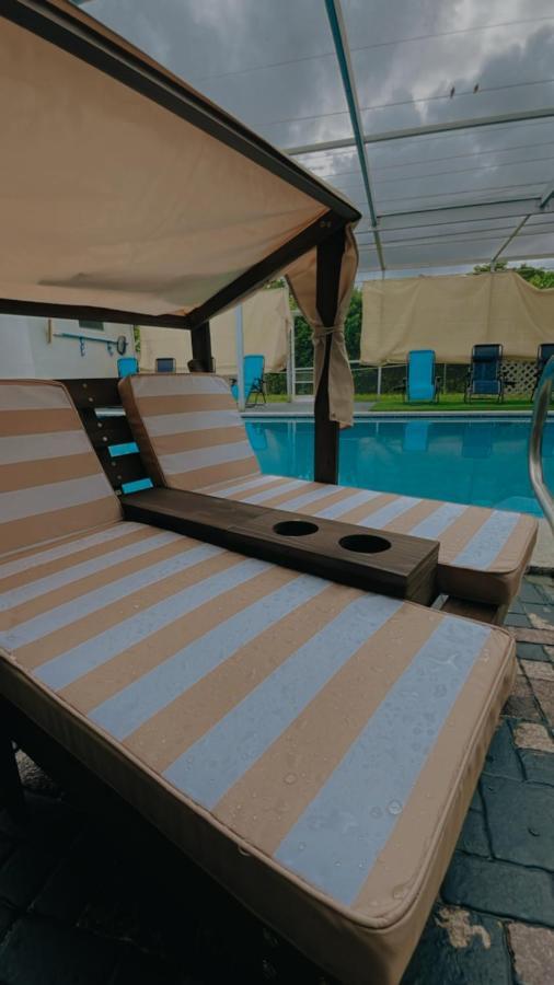 ハリウッド Pool Vacationヴィラ エクステリア 写真